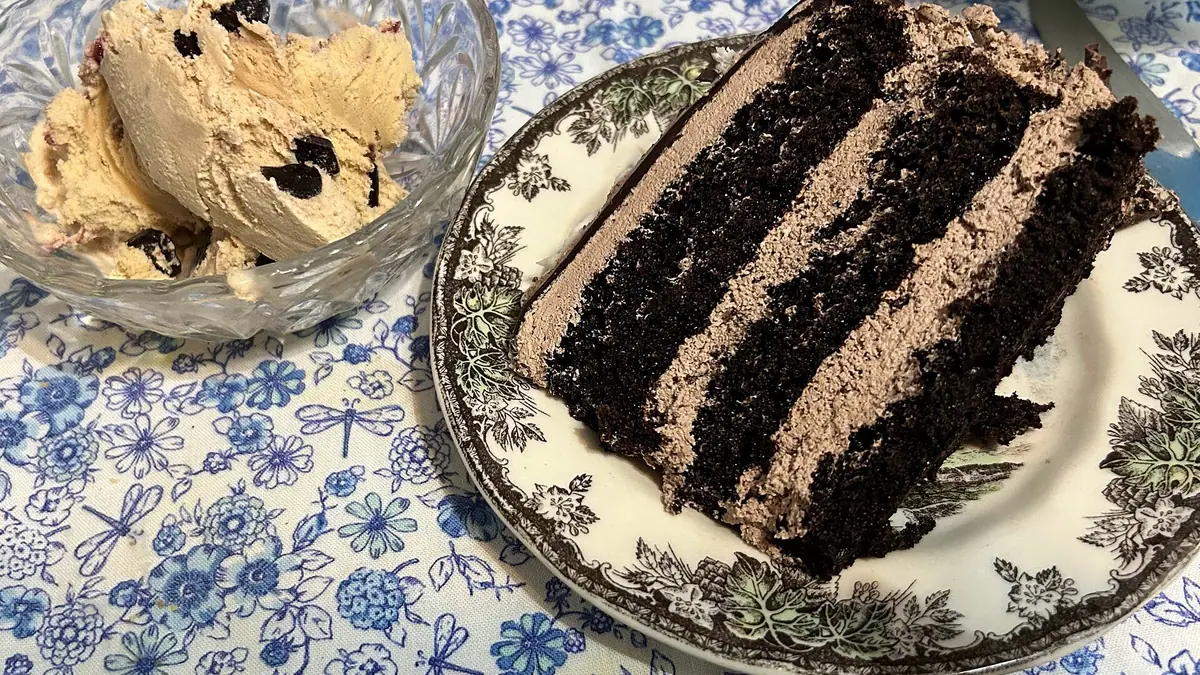 Little Gem Coffee And Cake House – cake shop in Clay Cross town centre